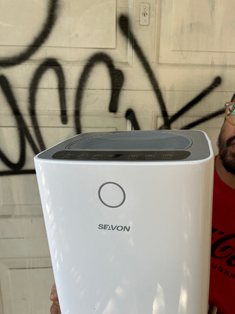 Seavon SN 270 Home/Apartment Dehumidifier In Great Condition