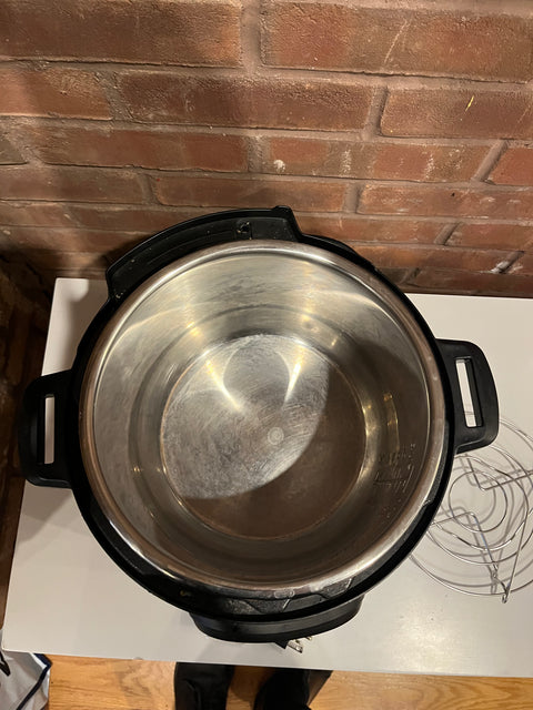 Instant Pot Pressure Cooker, 6Qt