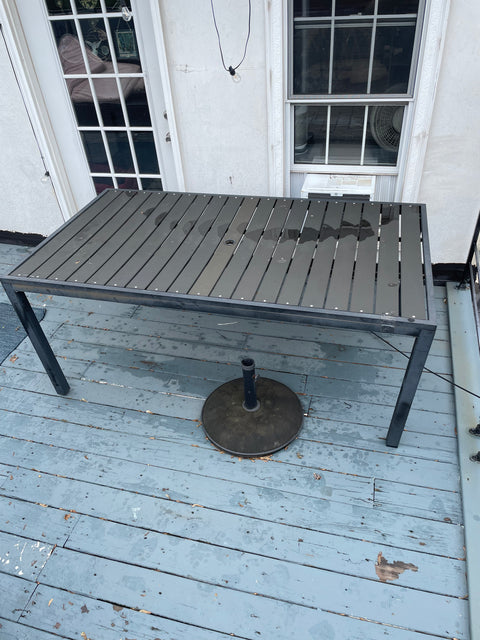 Outdoor Table, 42x72"
