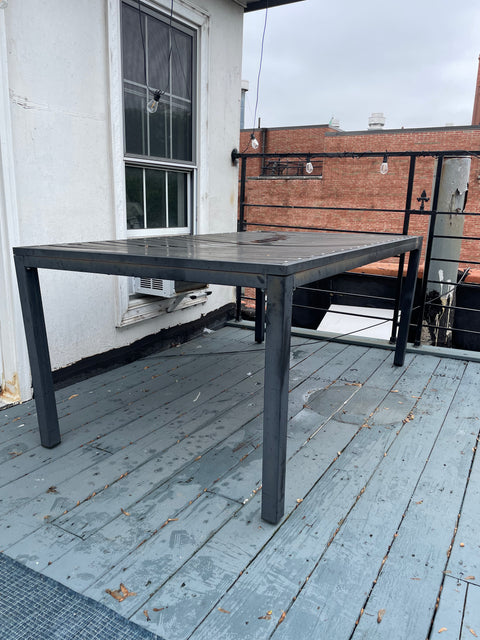 Outdoor Table, 42x72"