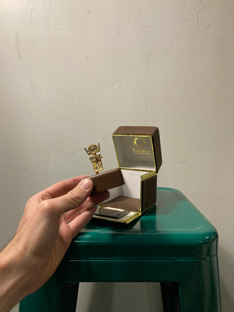 Luis Alberto Cano Amulet