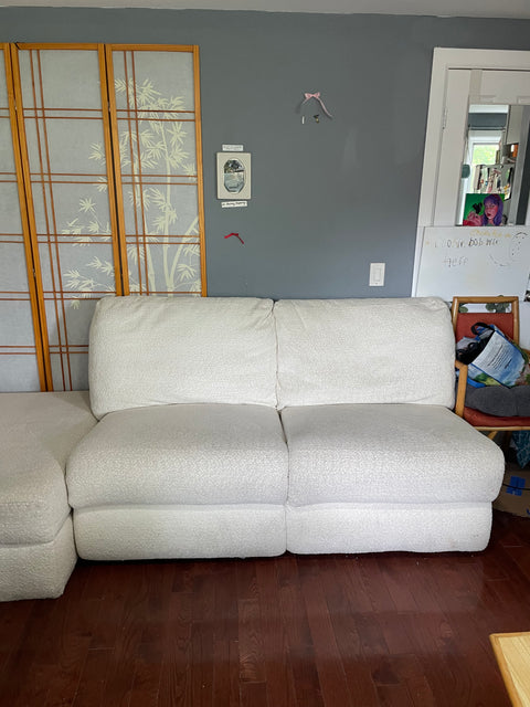 Cozy White Sectional Sofa, Clean/Smells Good Too
