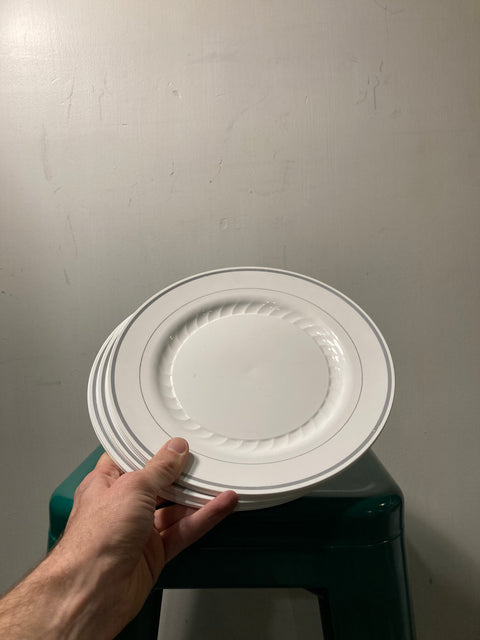 Plastic Dinner Plates