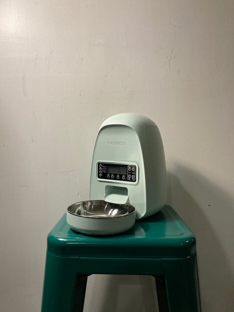 Mini Programmable Pet Feeder