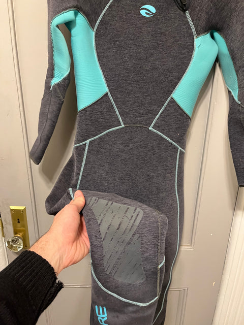 Bare 5mm Evoke Full Diving Wetsuit, Size Women 6 in