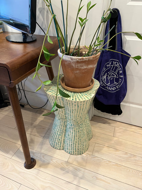 A Pretty (& Very Light) Side Table Or Plant Stand