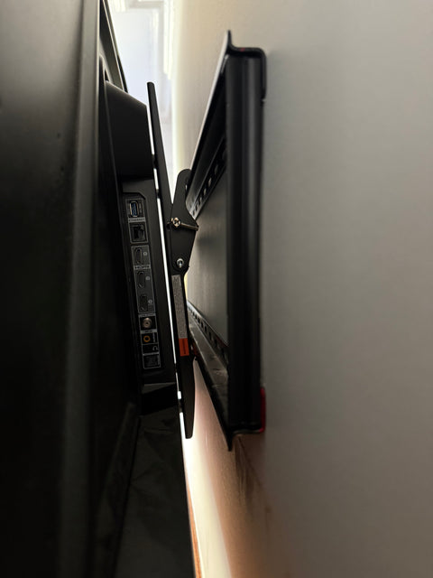 TCL 55" Q Class 4K QLED HDR Smart TV With Wall Mount & Remote