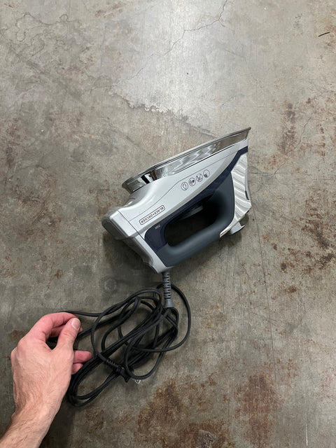 Black+Decker Allure D3030 Professional Steam Iron