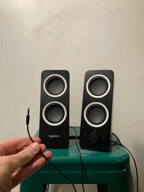 Logitech Computer Stereo Speakers