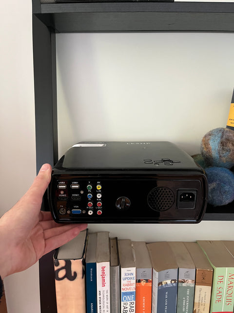 LESHP 1080p Mini Projector