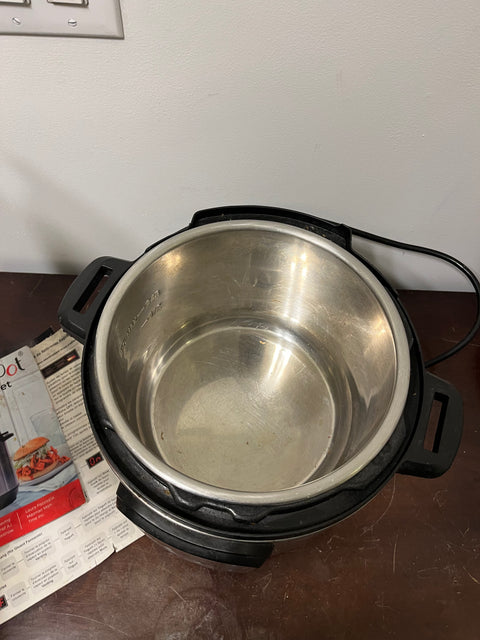 Instant Pot 6Qt Multi-cooker