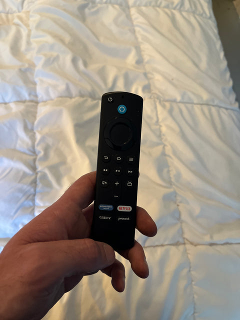 Samsung 48" Full HD Flat Smart TV With Wall Mount & Remote
