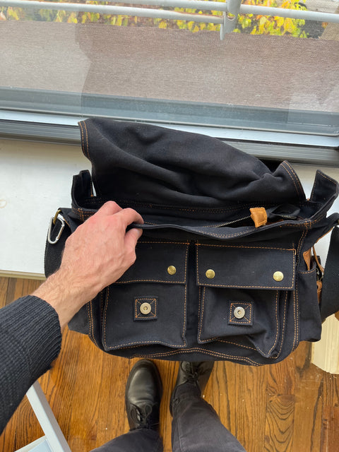 GEARONIC Black Canvas And Leather Shoulder Bag