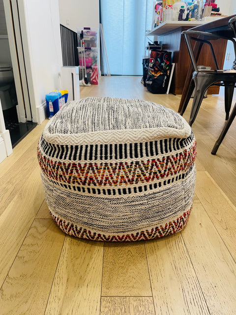 Cuteass Poof, 22x16"