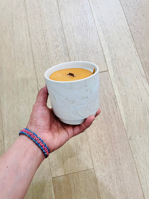Oud Wood & Amber Scented Candle