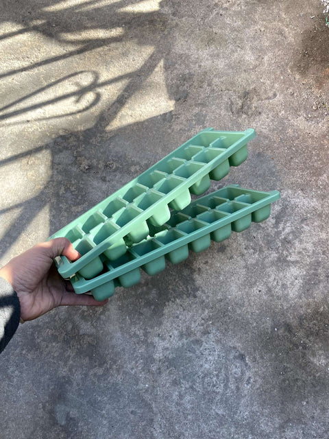Ice Cube Trays Set