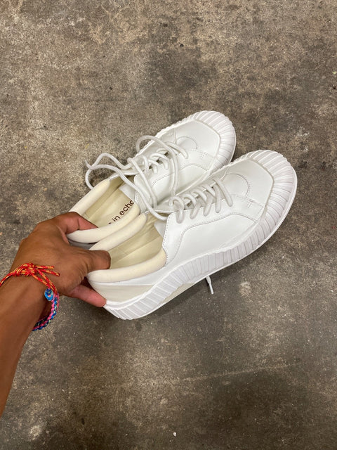 In Echo White Leather Sneakers, 39 EU