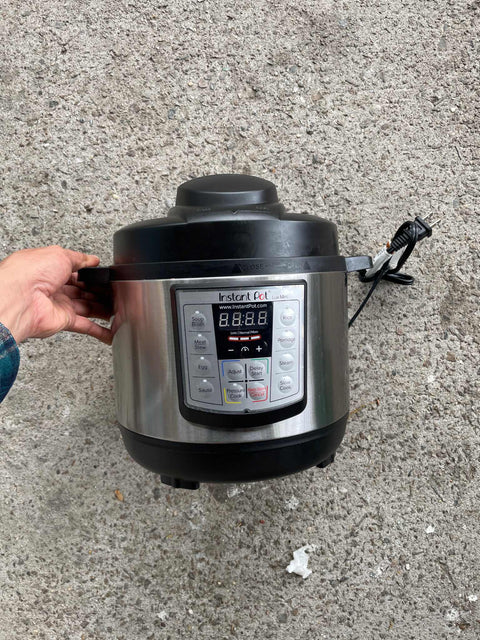 Instant Pot Lux 7-in-1 Pressure 3 Quart Cooker Mini