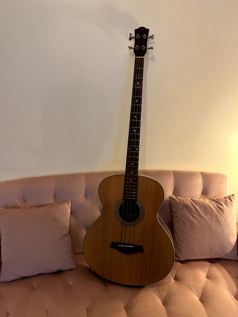 J. Reynolds JR1000 4-String Acoustic-Electric Bass Guitar