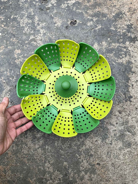 Joseph Joseph Flower-Shaped Steamer