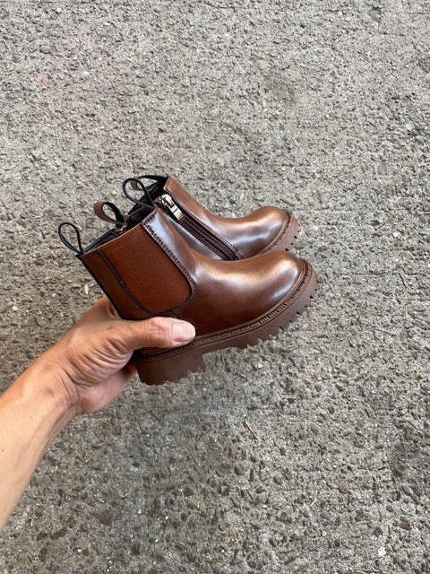 Kids Brown Chelsea Boots, Sz 24