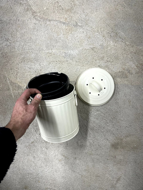 Kitchen Compost Bin