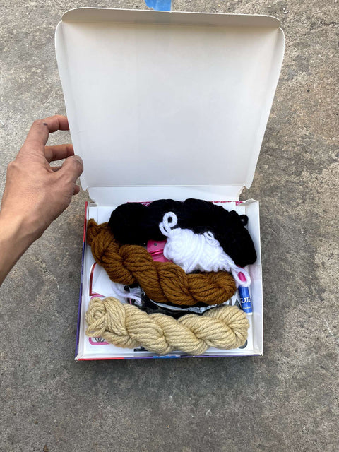 Klutz Pom Pom Yarn Crafting Kit