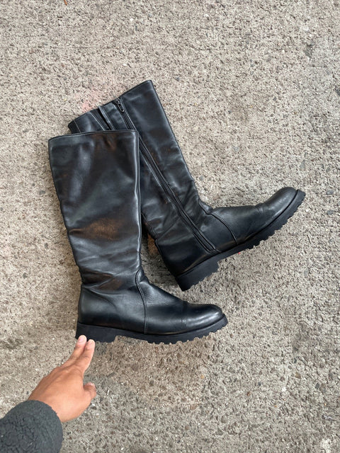 La Canadienne Knee High Boots, 9 M