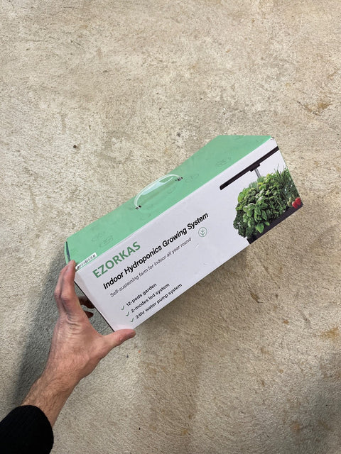 Like New Ezorkas Hydroponics Growing System