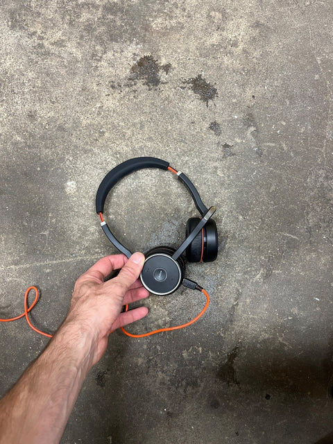 Like New Jabra Evolve 75 SE Stereo Headset (& Case)