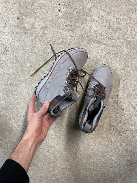 Like New Stylish Cole Haan Grand Explore Waterproof Boots, Size US 8.5 W