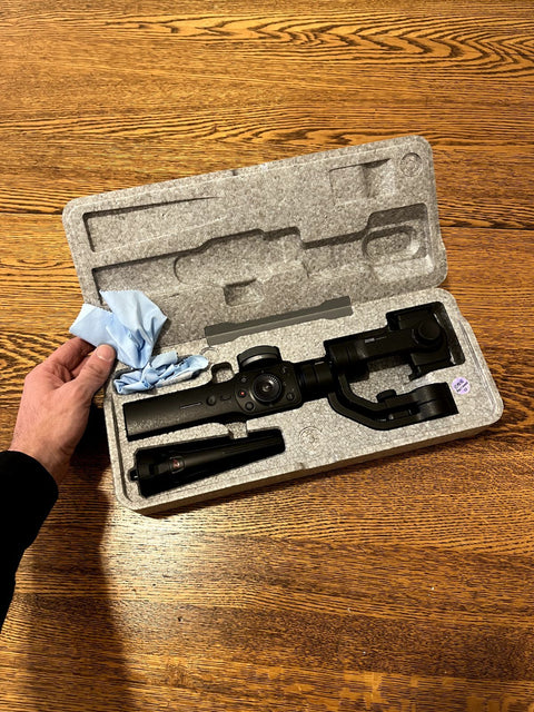 Like New Zhiyun Smooth 4 Gimbal Stabilizer for Smartphone