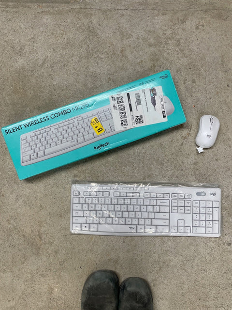 Logitech Silent Wireless Combo