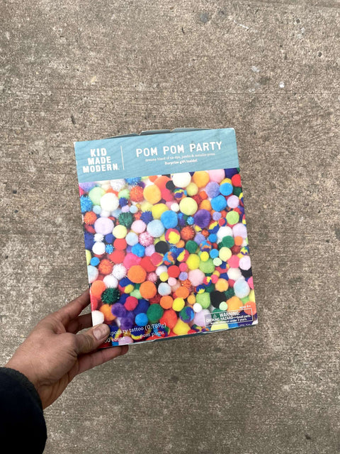 Maddd Pom Poms