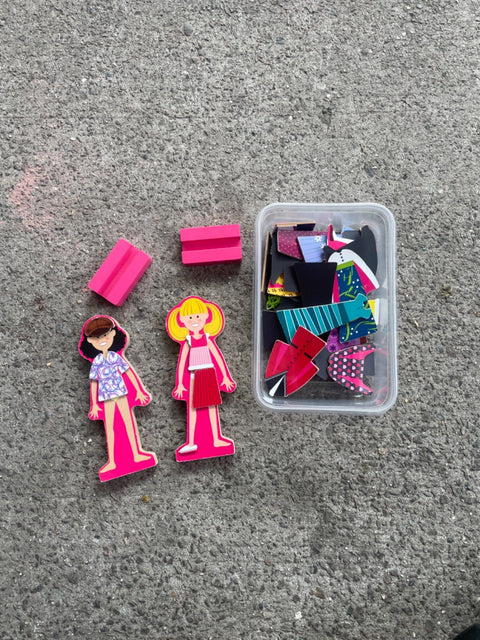 Magnetic Dress Up Paper Dolls