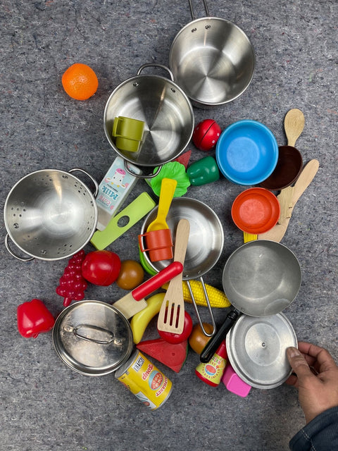 Melissa & Doug Pretend Kitchen Play Set