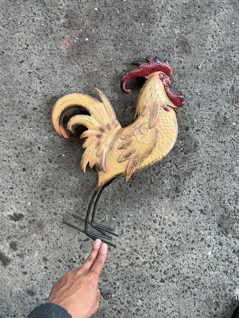 Metal Rooster Garden Decor