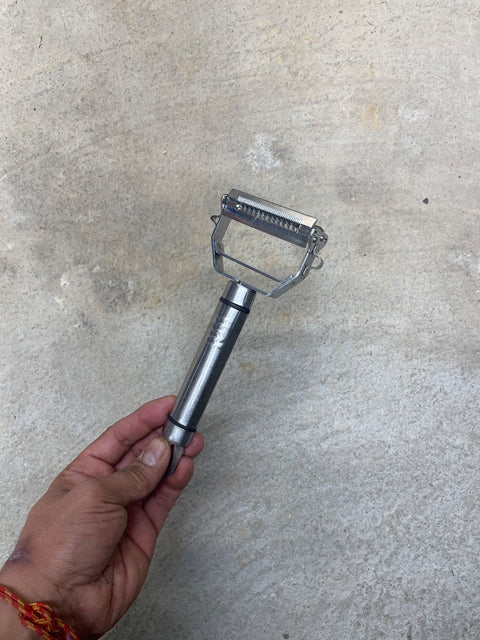 Metal Serrated Vegetable Peeler