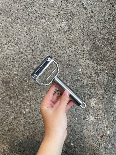 Metal Vegetable Peeler