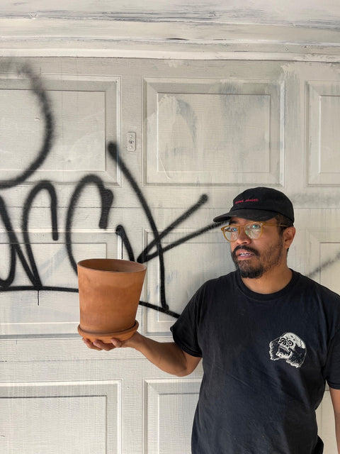 Minimalist Ceramic Plant Pot, 7"