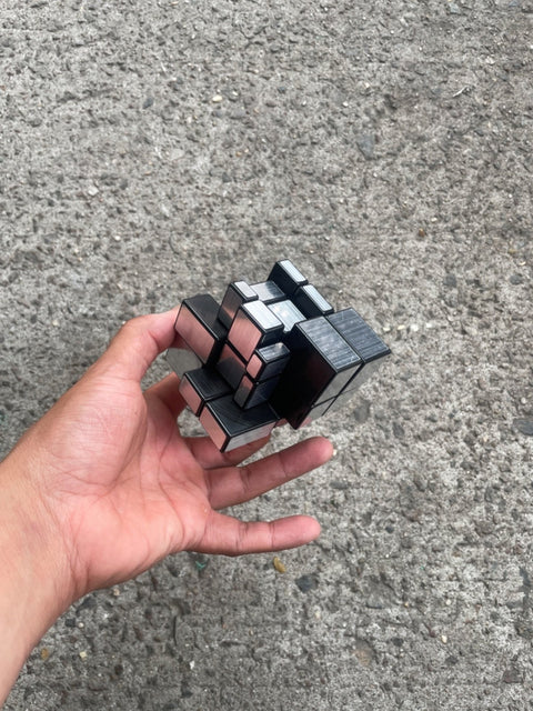 Mirror Cube Puzzle