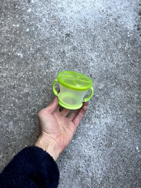 Munchkin Snack Catcher