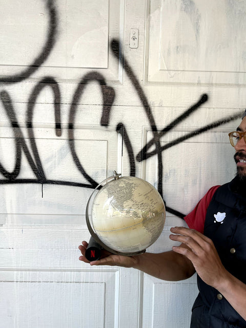 Netflix Desk Globe