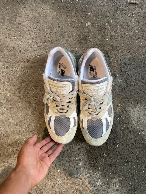 New Balance 991 In Excellent Condition, US 9M or 42.5 EU