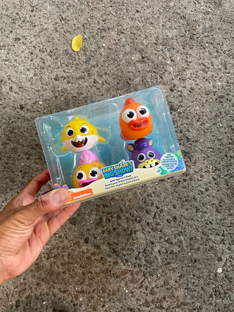 Nickelodeon Baby Shark Bath Toys