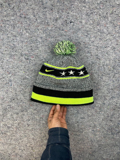 Nike Star Pom Beanie