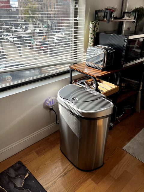 Nine Stars Motion Sensor 45 Gal Trash Bin