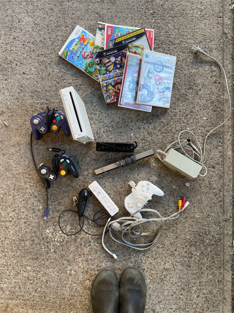 Nintendo Wii Console + Games