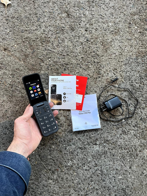 Nokia 2760 Flip Phone