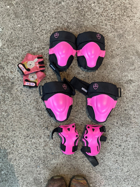 Nubcase Safety Pads Set for Wee